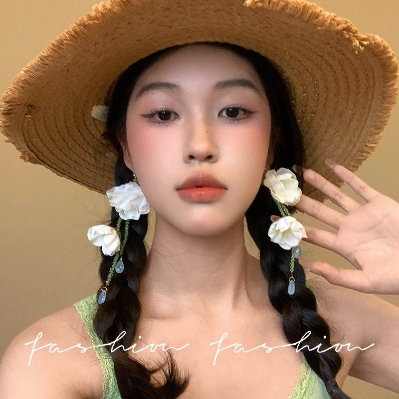 Super Fairy White Flower Beaded Tassel Earrings for Women, High-End Atmospheric Exaggerated Earrings, Summer Seaside Photo Accessories