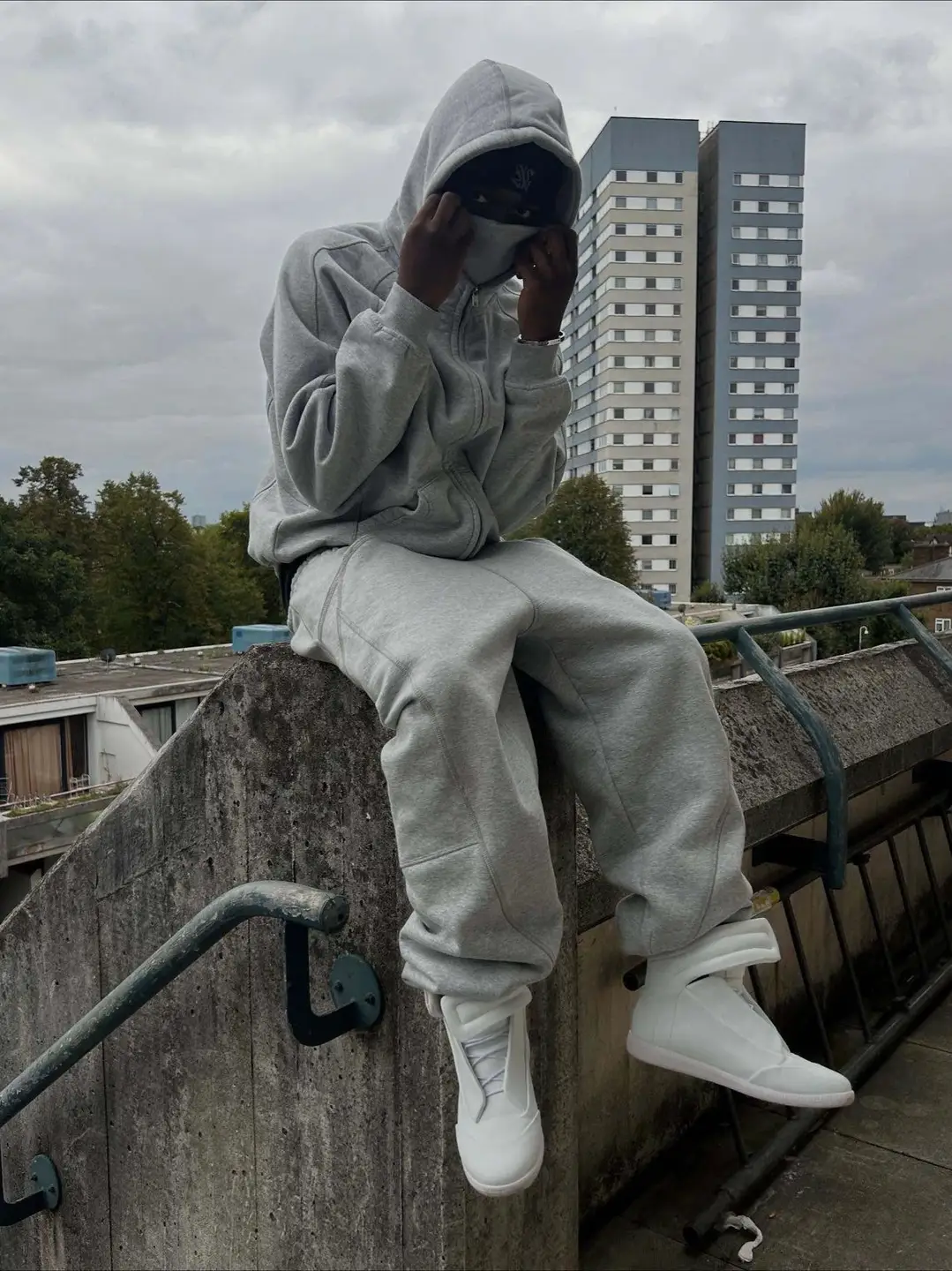 Grey Zip Up Hoodie and Sweatpants Set