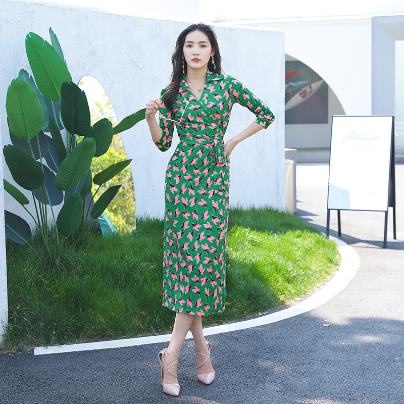 Summer New Style Pink Butterfly Flower Wrap Dress Knitted Hip-Hugging Dress with Belt and Slit for Women, Commuter Style Long Dress