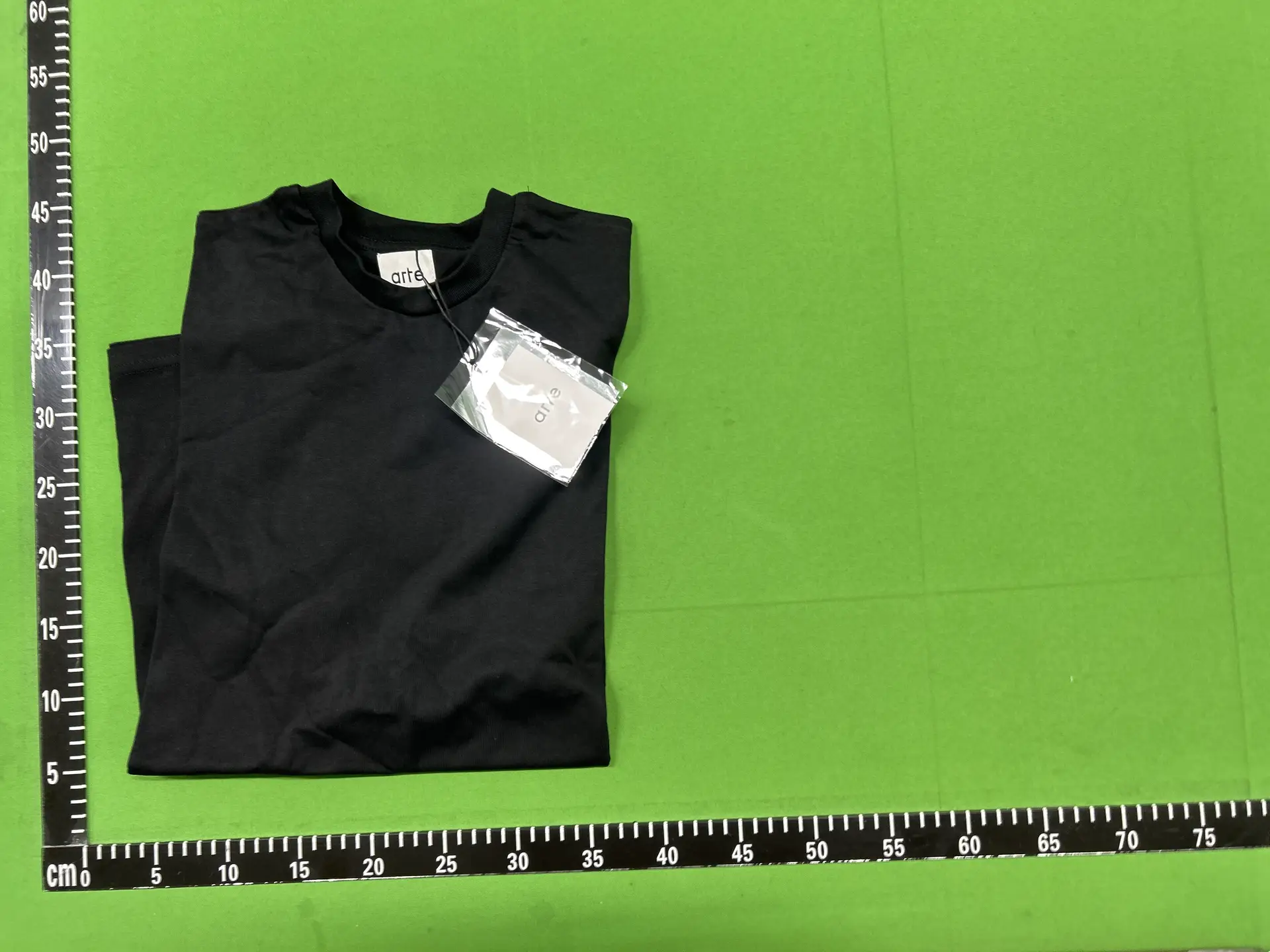 Arte Black Short Sleeve Tee