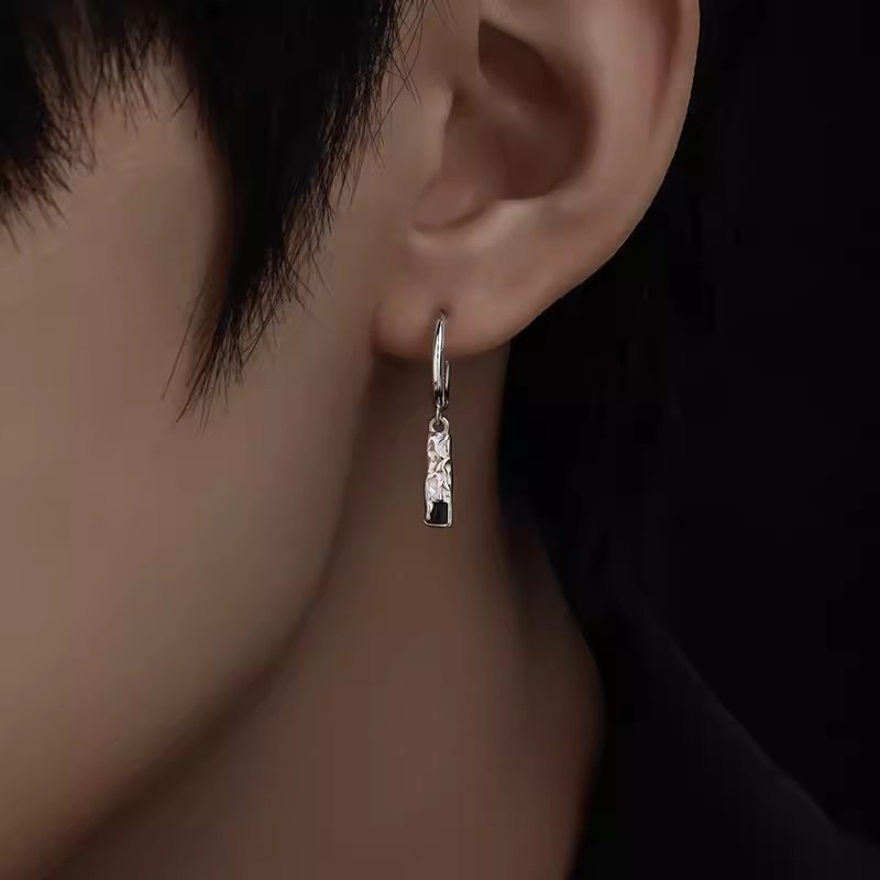 Star stripe earrings trendy men's personality hip hop irregular texture earrings men's high-grade Ruan handsome niche design ear buckle