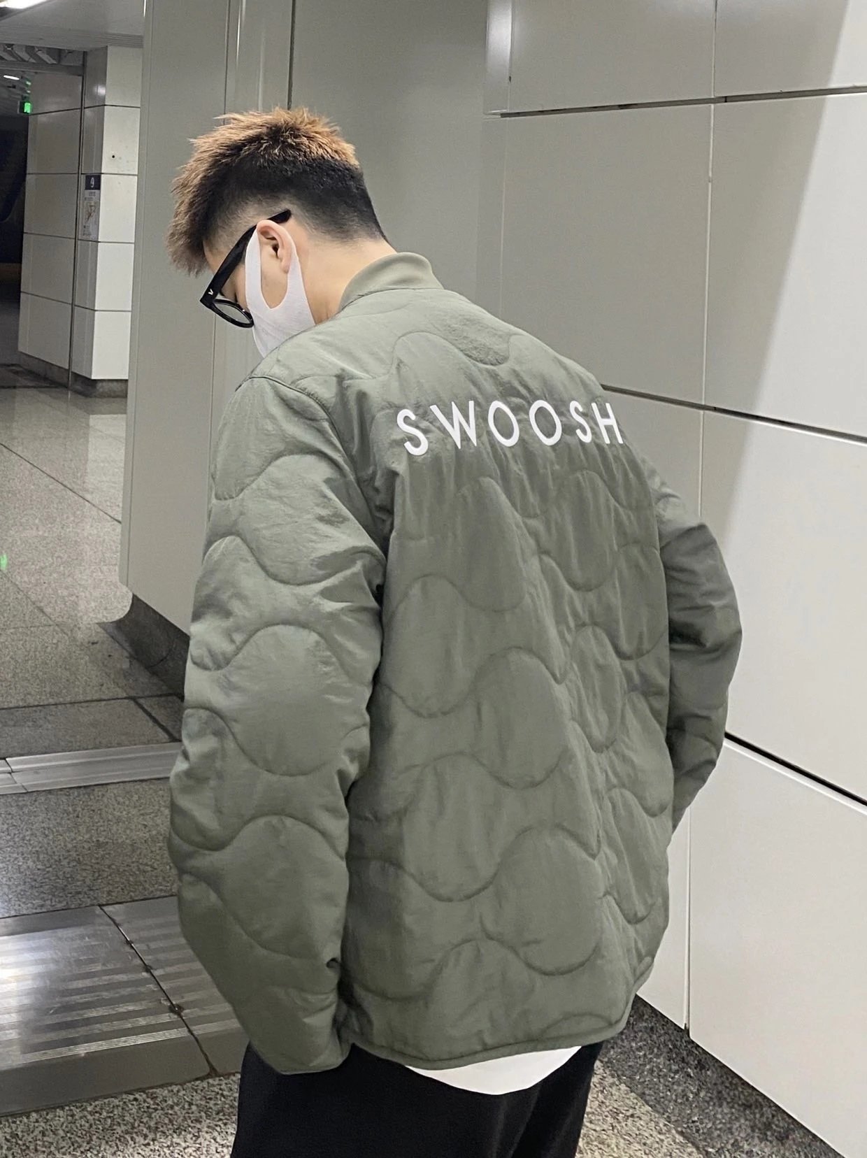 N/K Sportwear Swoosh双勾刺绣保暖运动棉服外套