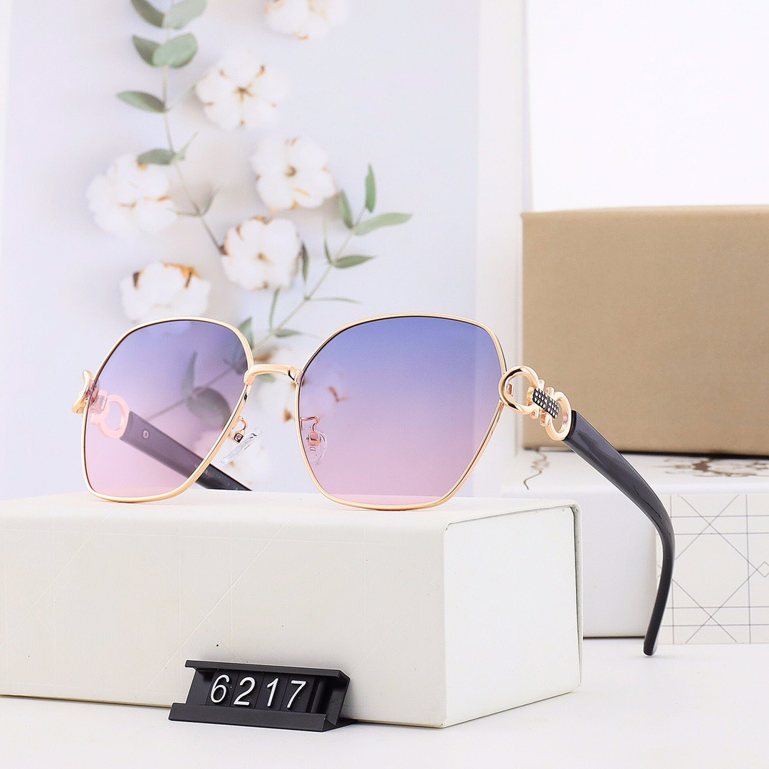 Foreign trade wholesale new metal polarized sunglasses European and American fashion street shooting women's UV protection driving riding glasses