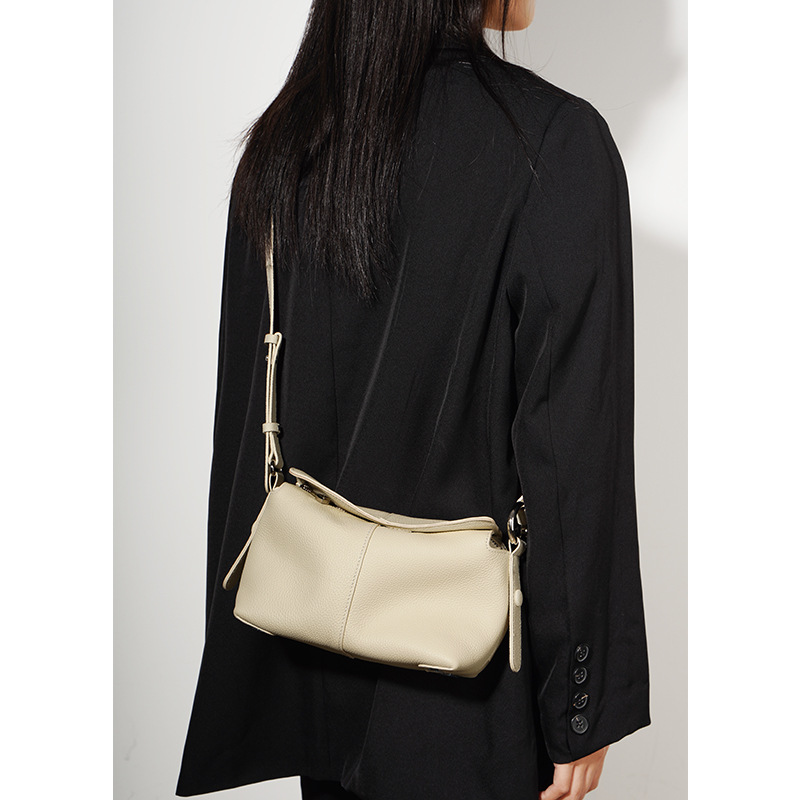 2026 New Commuter Spring Genuine Leather Shoulder Bag Crossbody Bag Women's Top Layer Cowhide Leather Handbag Versatile Underarm Bag