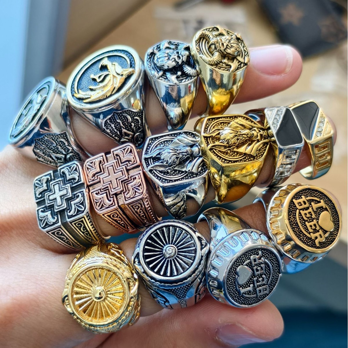 Ring men's fashion men's personality retro creative domineering ring cross-border foreign trade hot mining heavy jewelry wholesale