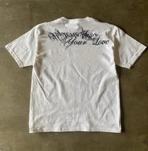 T-shirt cross