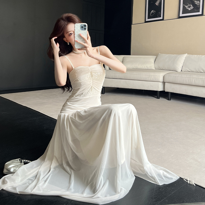 Cross-Border Strapless Dress 2026 Summer New Style Elegant Waist-Cinching Slimming Beaded Vacation Style Long Dress