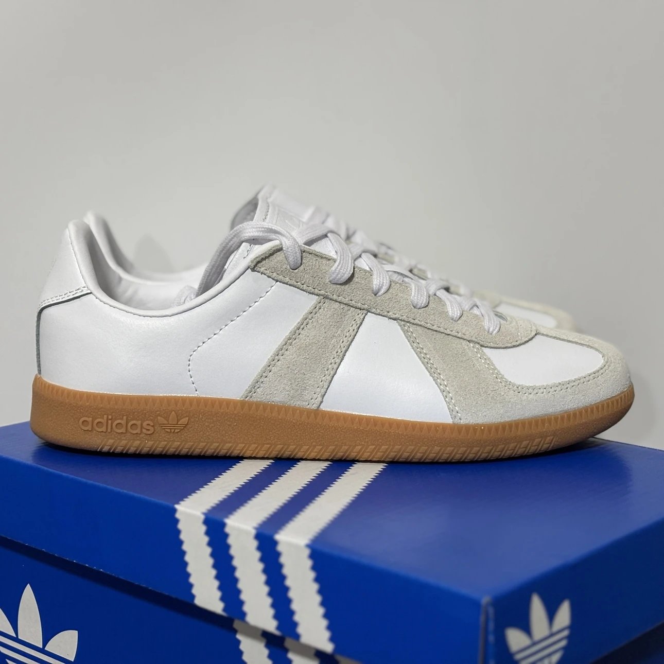 Adide training shoes S2 pure original adidas originals BW Army comfortable, light and wear-resistant low-cut skate shoes for men and women, same white JR2002