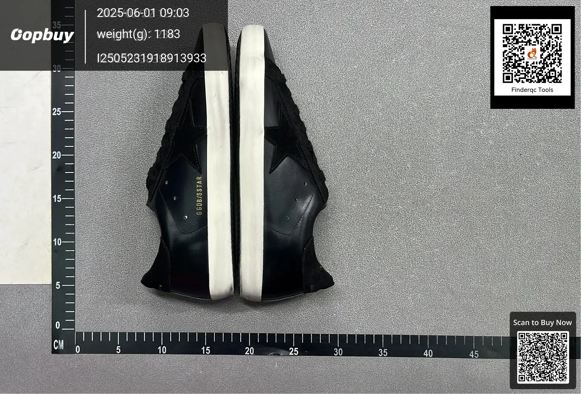 Super-Star Series 2025 Autumn/Winter New Vintage Genuine Leather Distressed Casual Sneakers for Men and Women in Black
