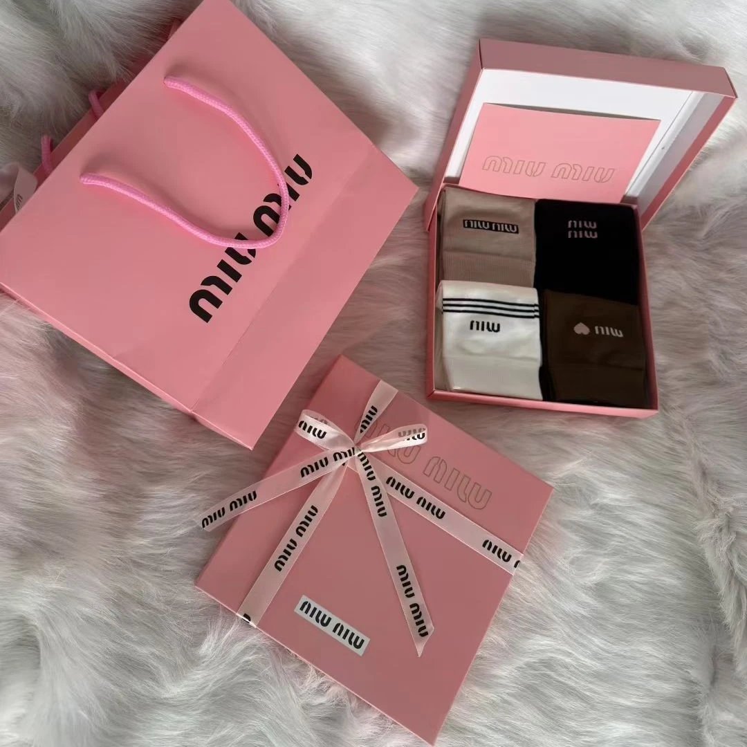 mIU Socks