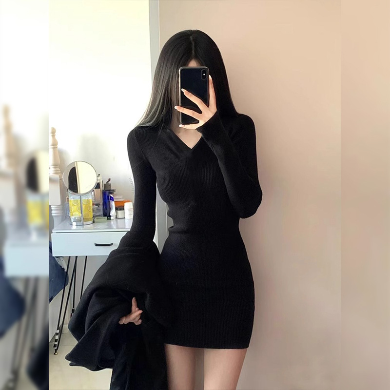 V-Neck Autumn and Winter Hip-Hugging Pure and Sweet Spicy Style Black Short Skirt Women's Knitted Fleece-Lined Dress Urban Style
