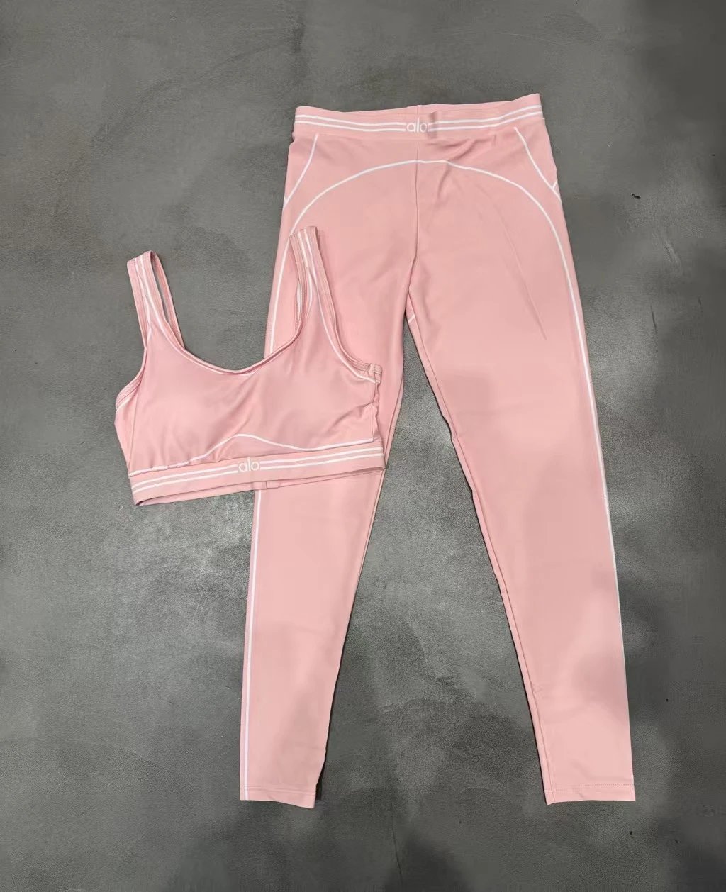 alo Yoga Set
