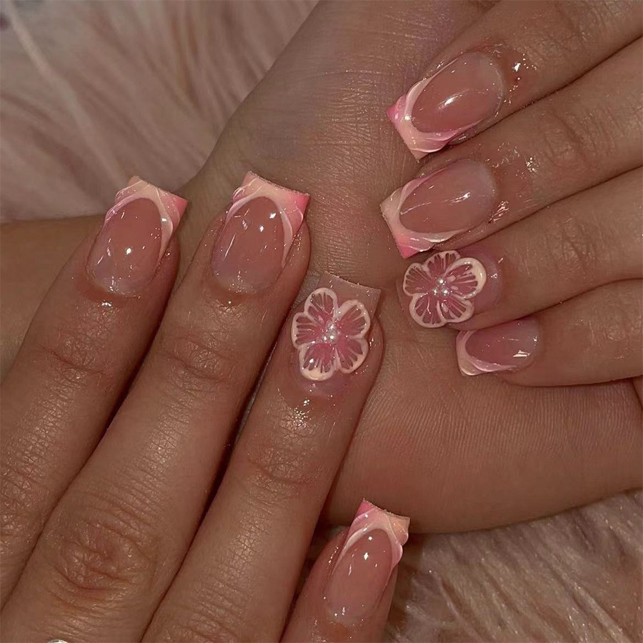 Short bright face generous armour Europe and the United States cross-border foreign trade French relief flower pearl detachable wear nail art 24 pieces