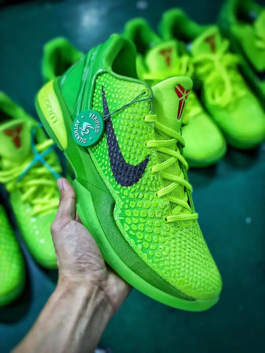 NK ZOOM Kobe 6 Grinch