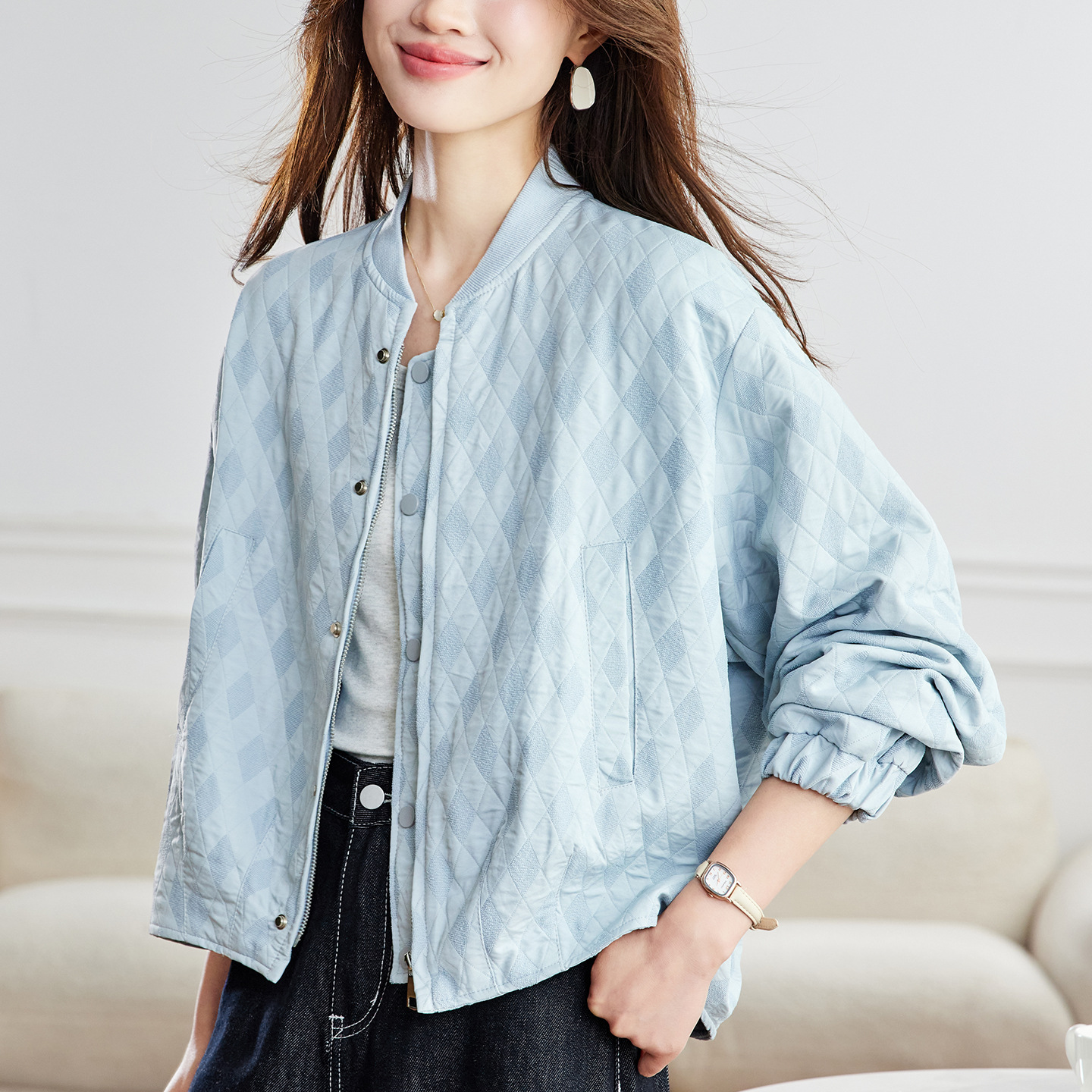 Korean-Style Quilted Short Jacket for Women, Spring 2026 New Loose Baseball Jacket, Versatile and Trendy, Age-Reducing Casual Top