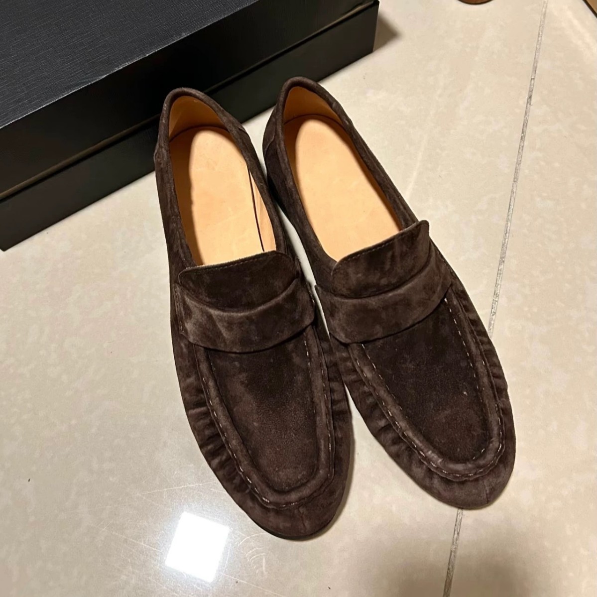 In Stock~ Slip-On Pleated Loafers, Old Money Style, 2026 New Spring Commuter Flat Shoes for Women, Cross-Border
