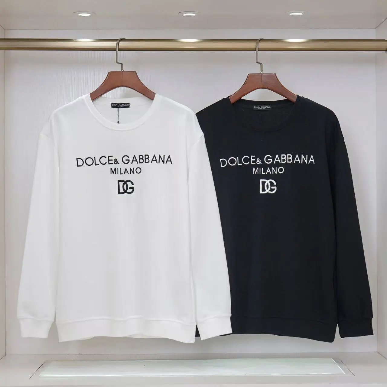 Long-sleeved T-shirt Simple
