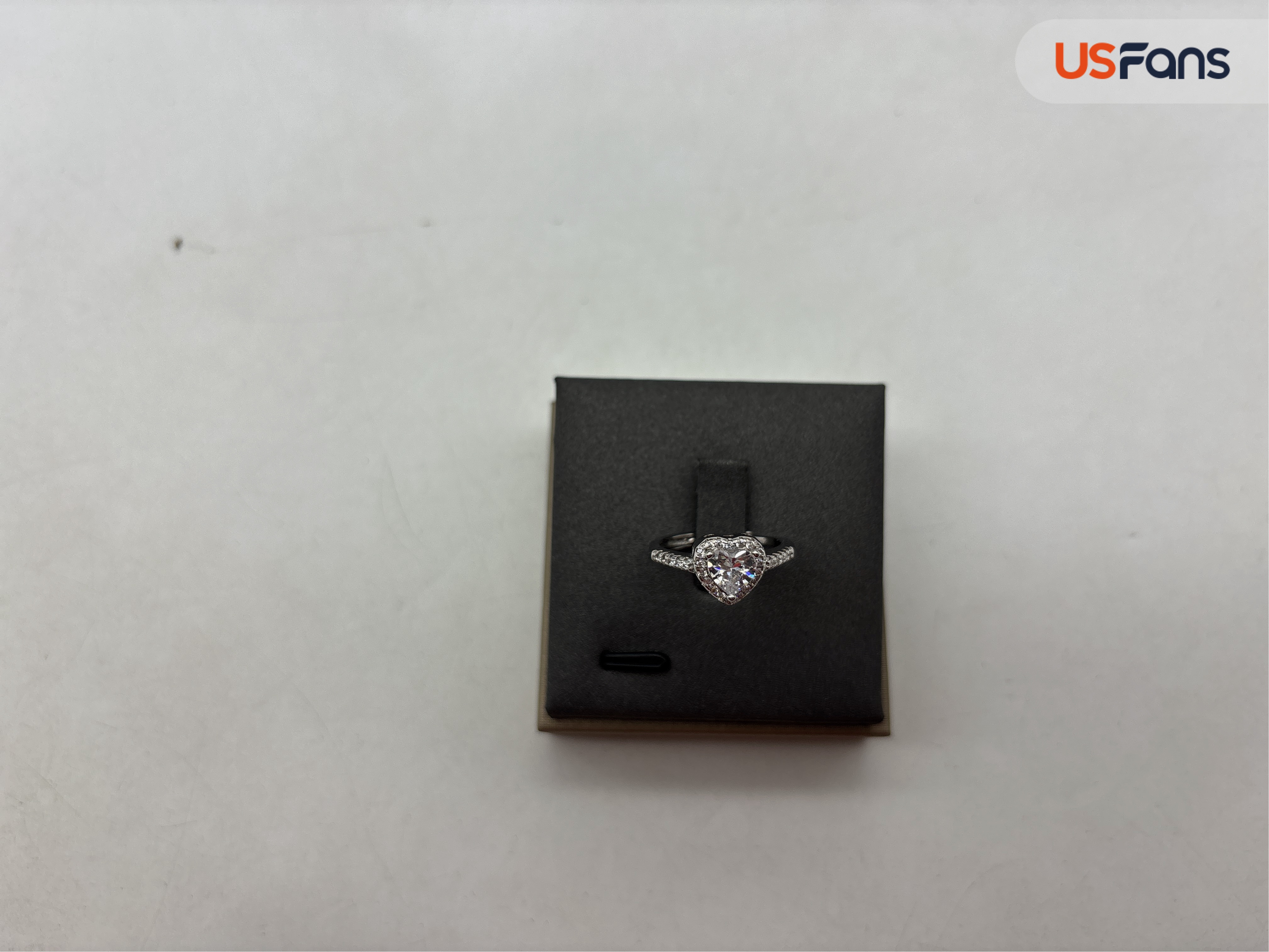 潘多拉经典爱心水钻戒指 QC