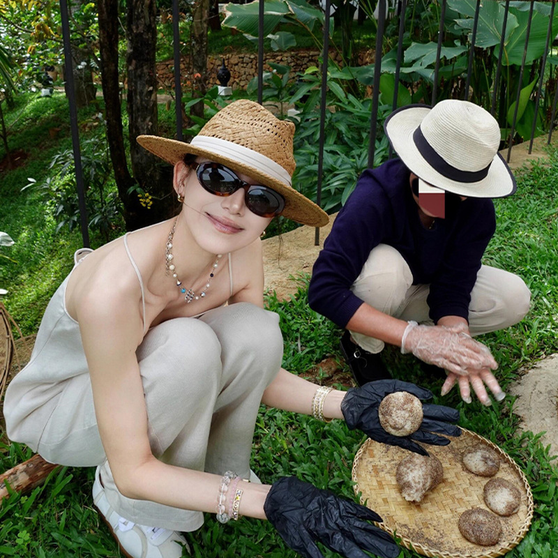 French Style Old Money Style Hollow Straw Hat Women's Summer Seaside Vacation Sun Protection Hat Panama Beach Hat