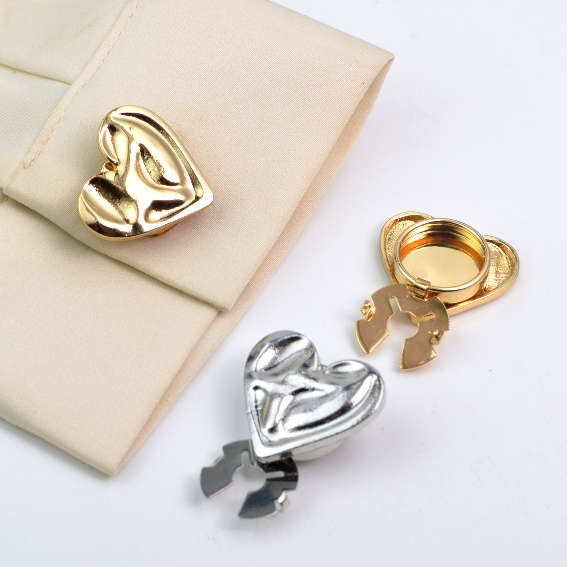 Button Cover Fashion Metal Heart-Shaped Love Button Cover for Shirt Cufflinks, Collar Button, Rhinestone Button Cover