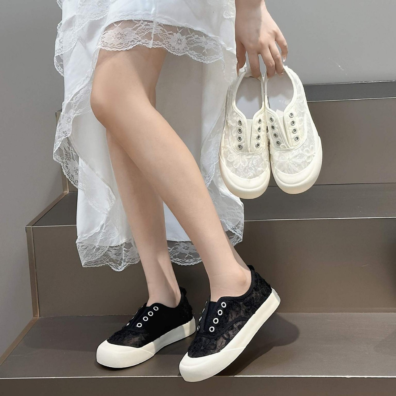 Thick-Soled Lace Mesh Breathable Fisherman White Shoes for Women 2026 Summer New Style Slip-On Casual Flat Sole Single Mesh Sneakers