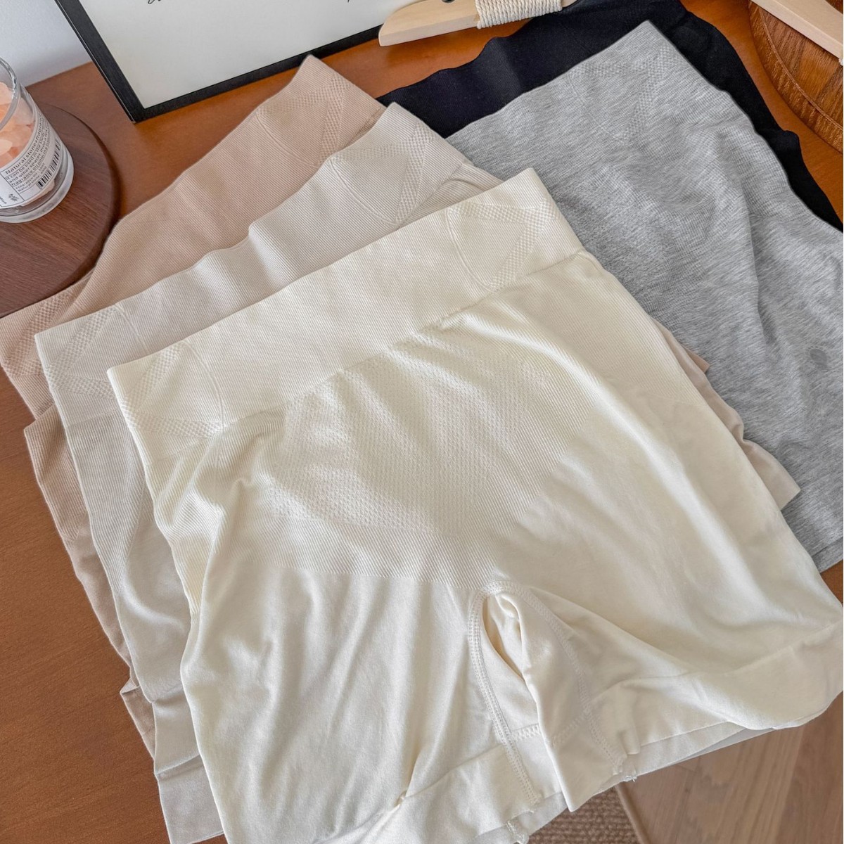 7513 Soft Foundation Liquid Skin Invisible Shorts Anti-Exposure Seamless Safety Pants Wide Edge Non-Curling Silk Crotch
