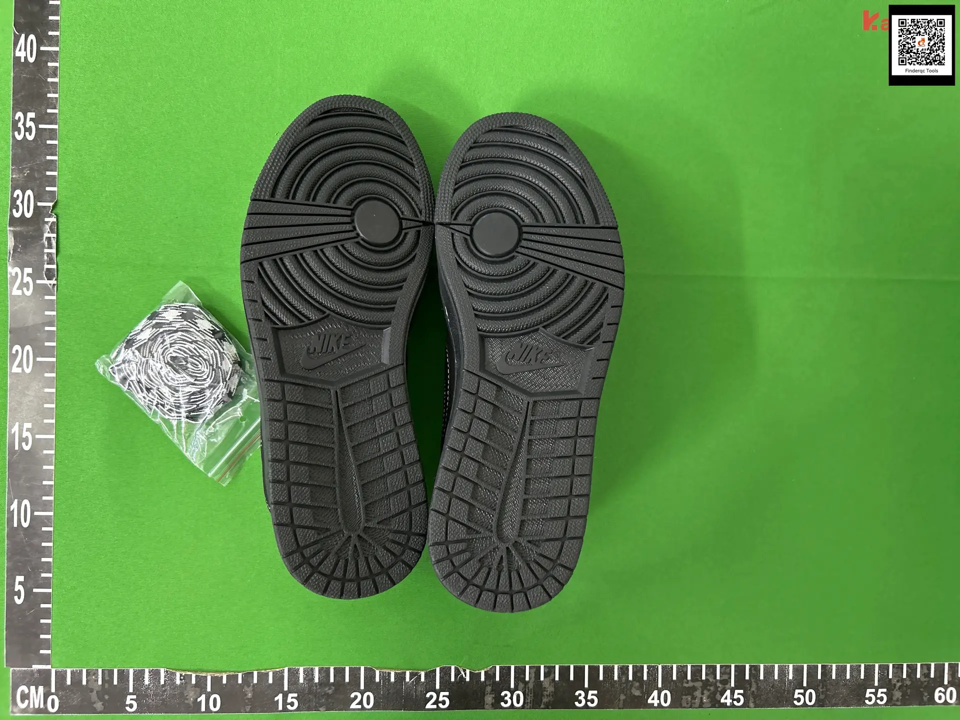Nike Air Jordan 1 Low Black White