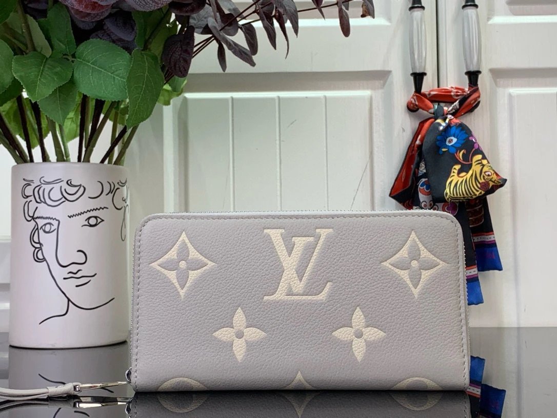 LOUIS VUITTON Wallet Foto QC de WEIDIAN na Qualit.ly