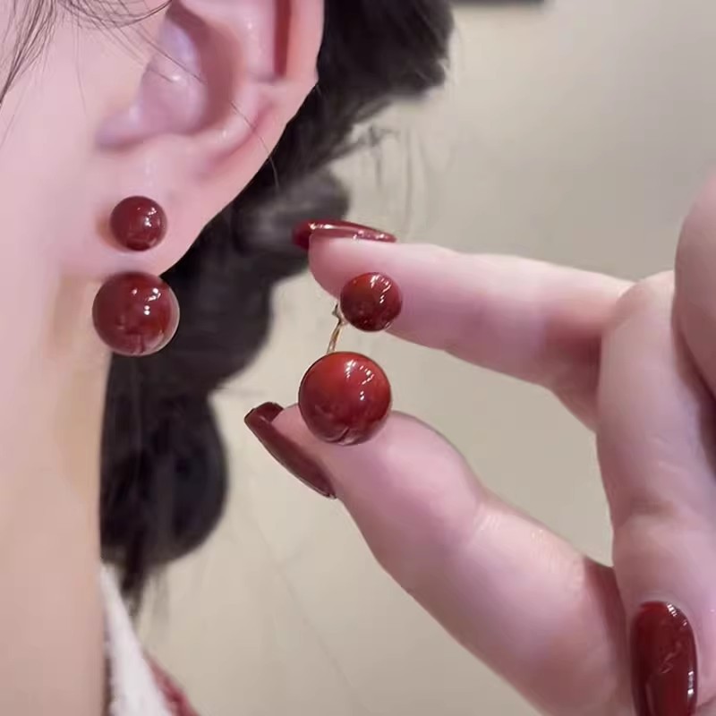 S925 Silver Needle Fashion Two-Wear Large and Small Pearl Earrings for Women Exquisite Accessible Luxury Niche Design High-End Autumn and Winter Earrings