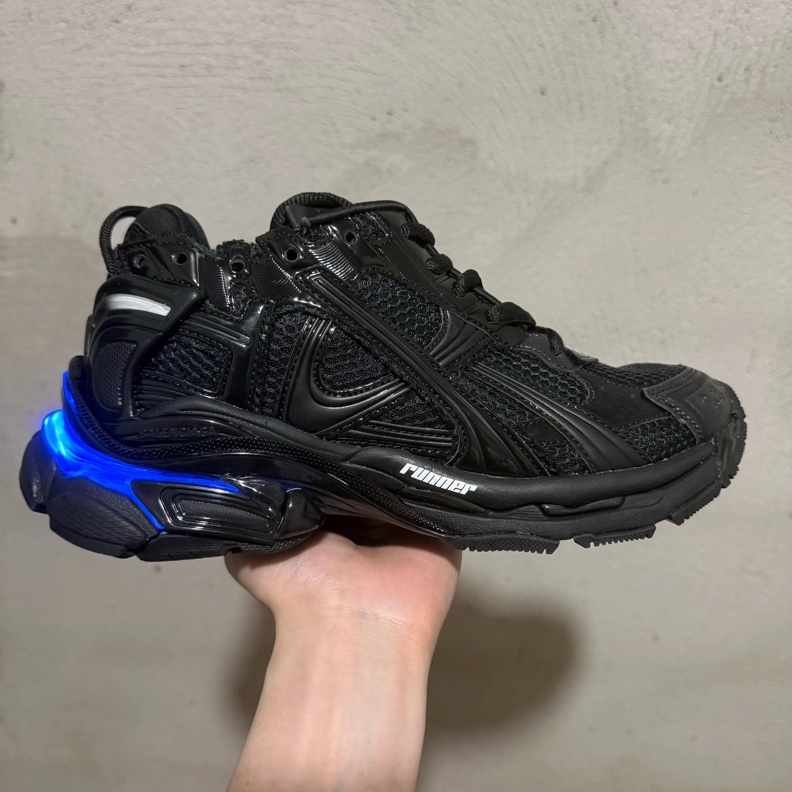 BLCG RUNNER LED灯鞋