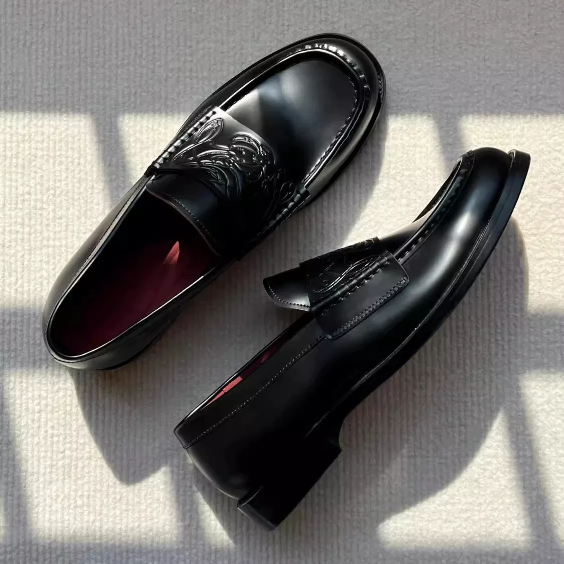 Slip-On Loafers for Men and Women, Trendy Vampire Embossed Leather Shoes, Commuter Retro Derby Shoes, British Style Casual Shoes