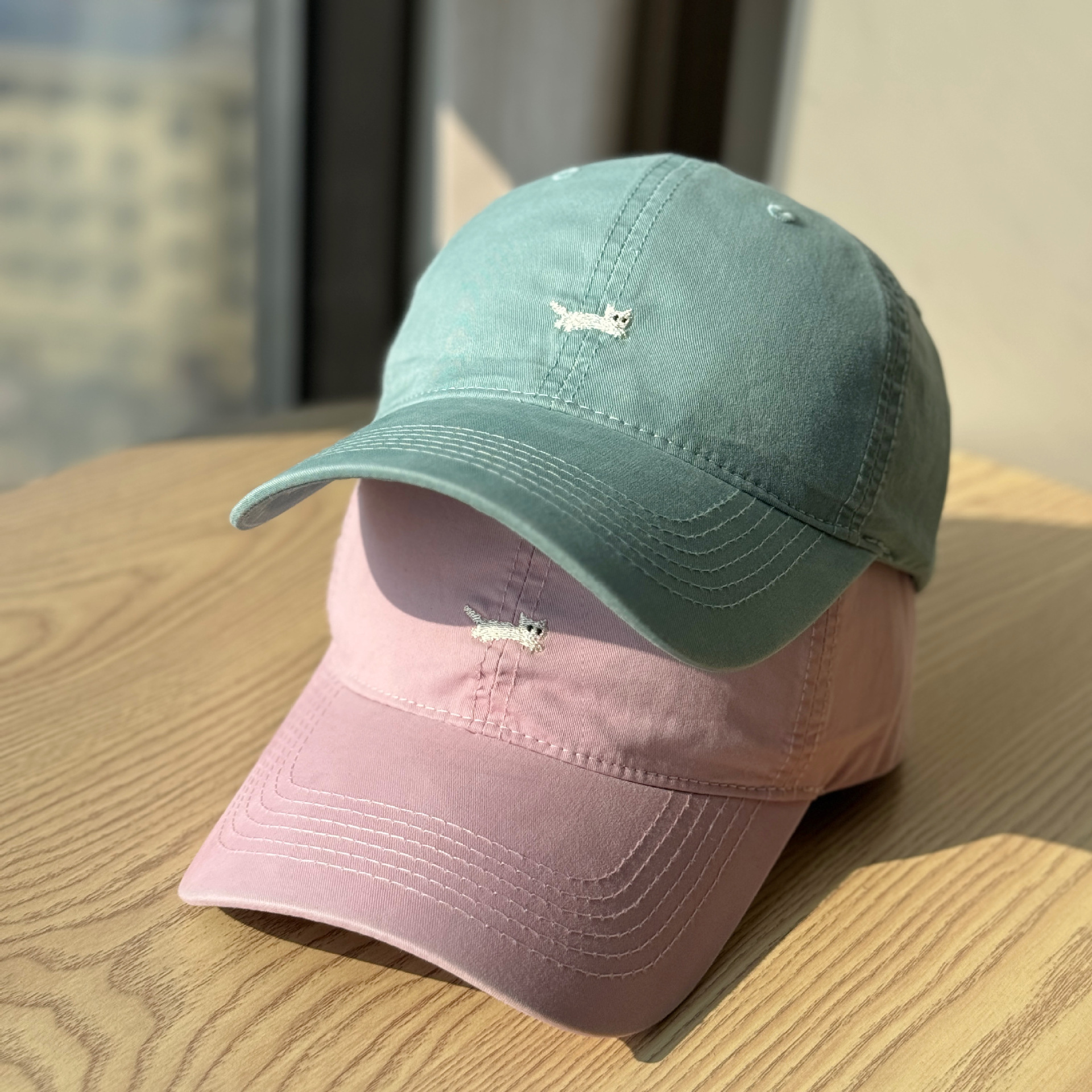 Korean-Style Versatile Cartoon Cat Embroidered Baseball Cap for Women, Large Head Circumference, Face-Slimming Soft Brim Cap, Trendy Couple's Hat