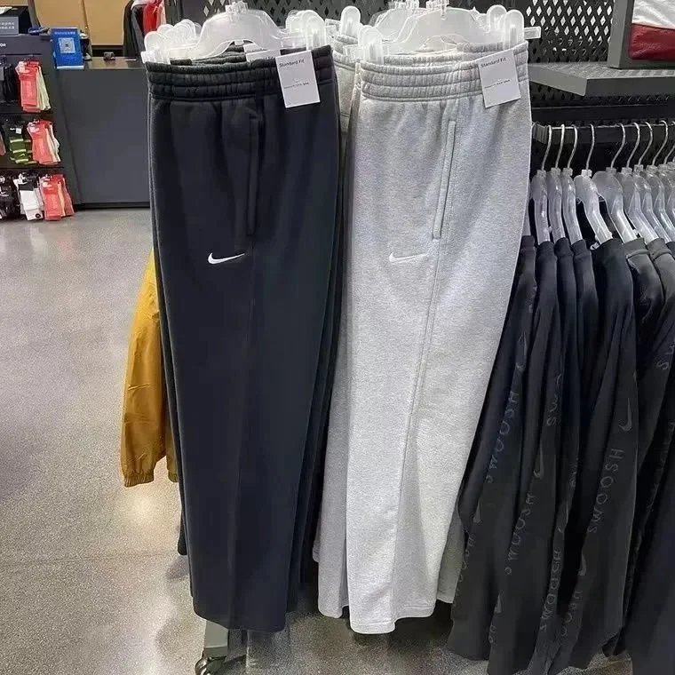 NIK   Sweatpants pants