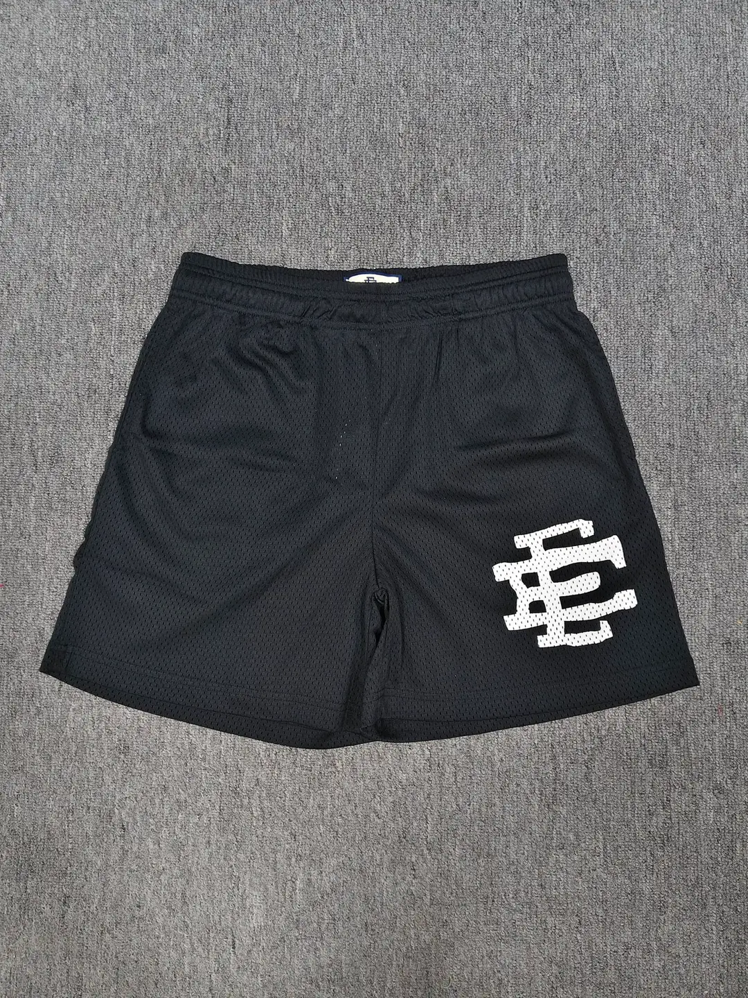 Trendy American-Style Quarter Pants with Twisted Logo, Casual Beach Shorts, Quick-Dry Running Sports Ee Shorts in Stock