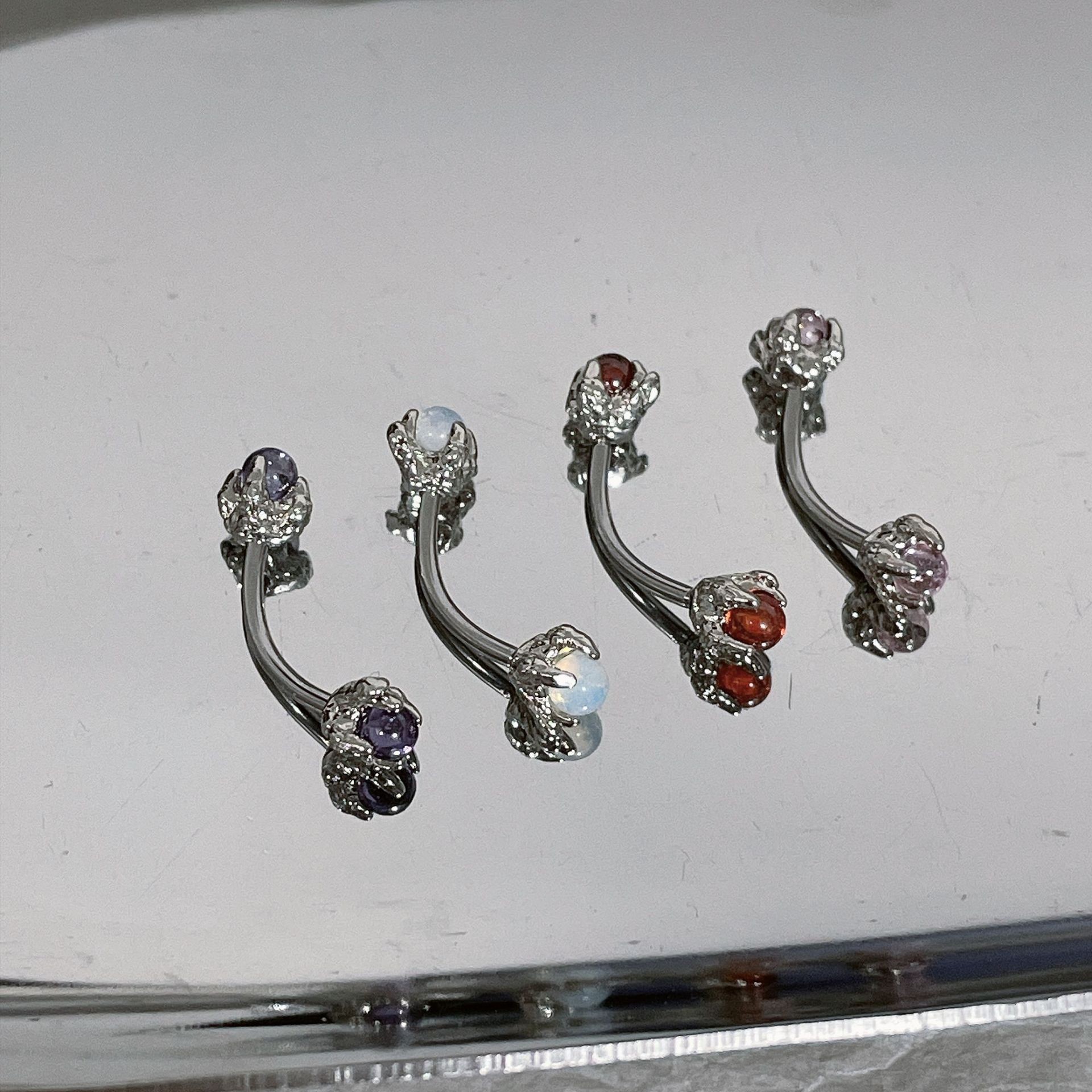 Trendy Niche Instagram Sweet Double-Headed Dragon Claw Eyebrow Studs, Vintage Blackened Opal Lip Studs, Eyebrow Rings, Eyebrow Studs Piercing