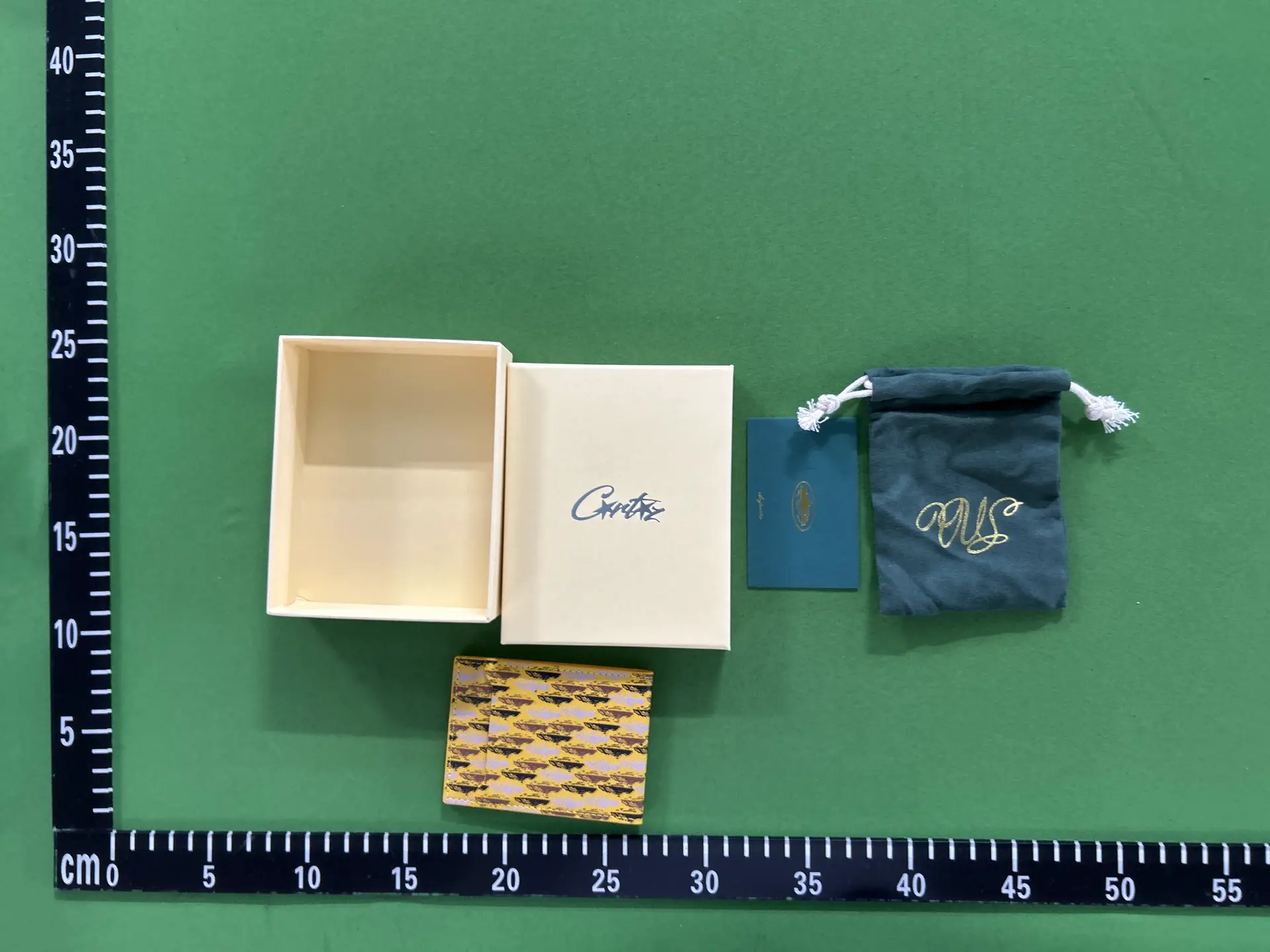 Coteizz cardholder yellow
