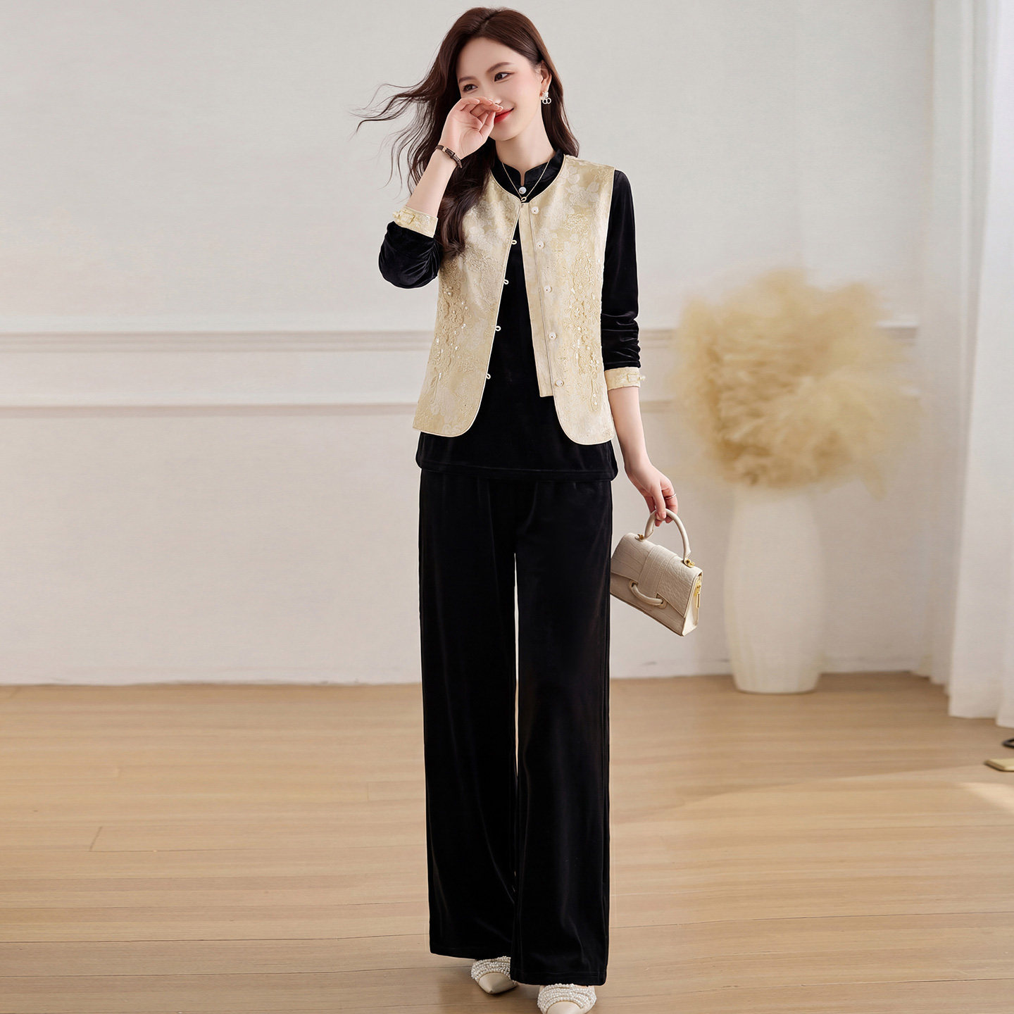 New Chinese-Style National Style Vest Three-Piece Set for Women, 2026 Spring and Autumn Fashion, Super Trendy Outfit, Complete Set with a Stylish and Elegant Look