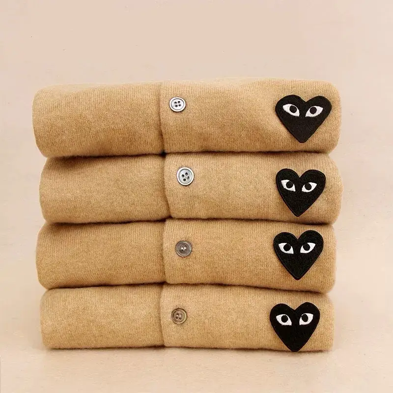 Japanese fashion brand Kawakubo PLAY, aged wool, heart embroidered cardigan, women's parent-child knitted sweater, spring and autumn red heart sweater
