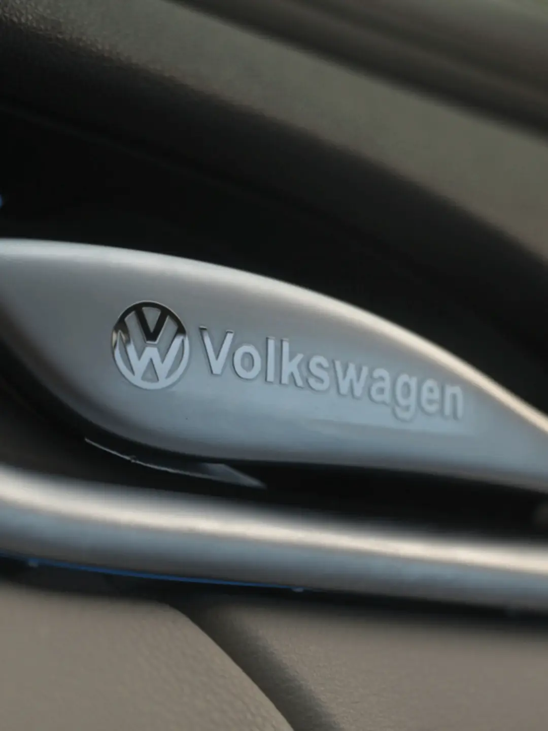 Volkswagen Polo, Tayron, Magotan, Lavida, Sagitar, Bora, Lingdu, Passat Cc Restoration R Car Sticker Metal Label