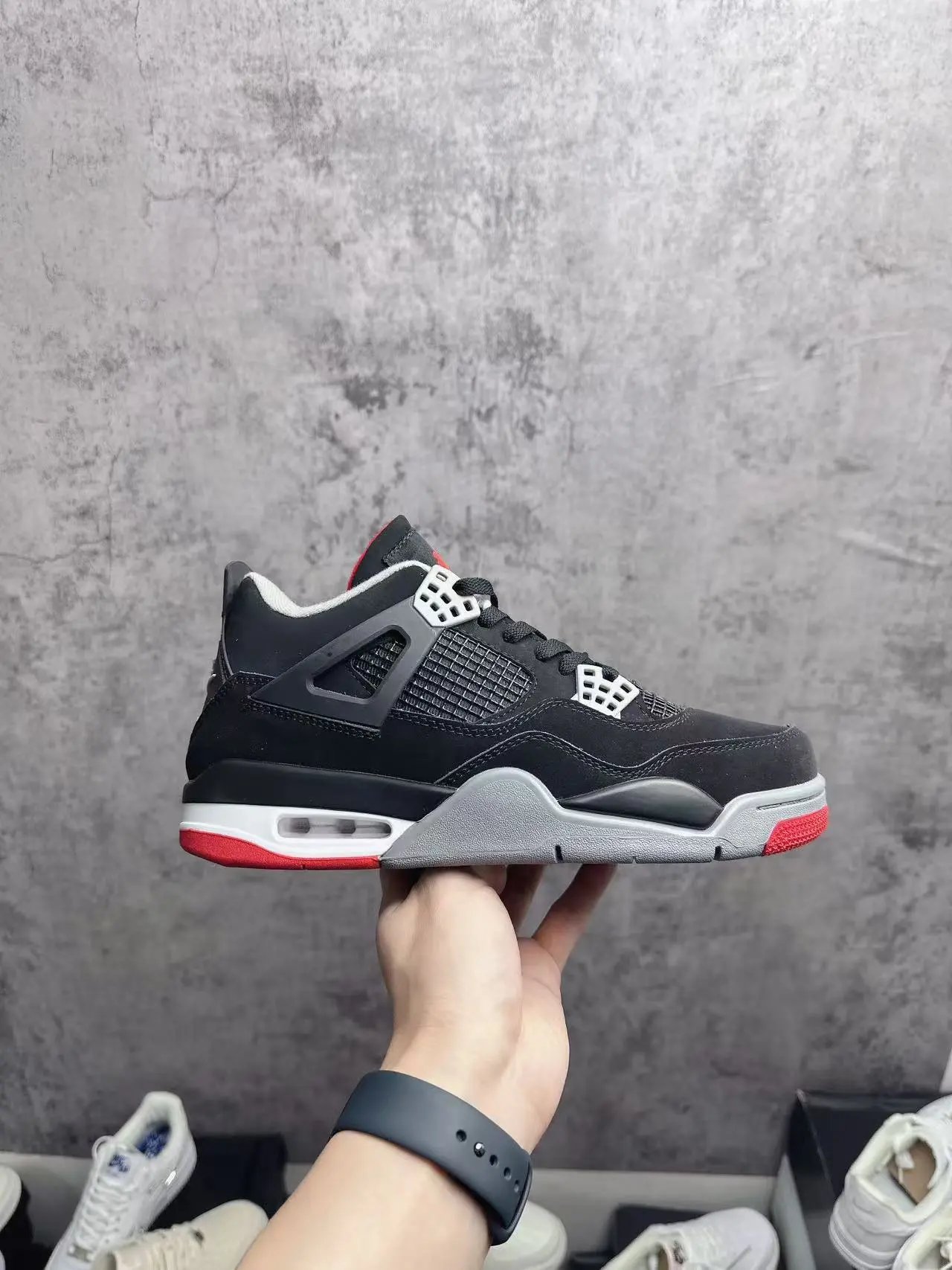 In stock: Authentic Air Jordan AJ4 Retro Black and Red Bulls basketball shoes, full-grain leather with cushioning, unisex, exclusive supply.