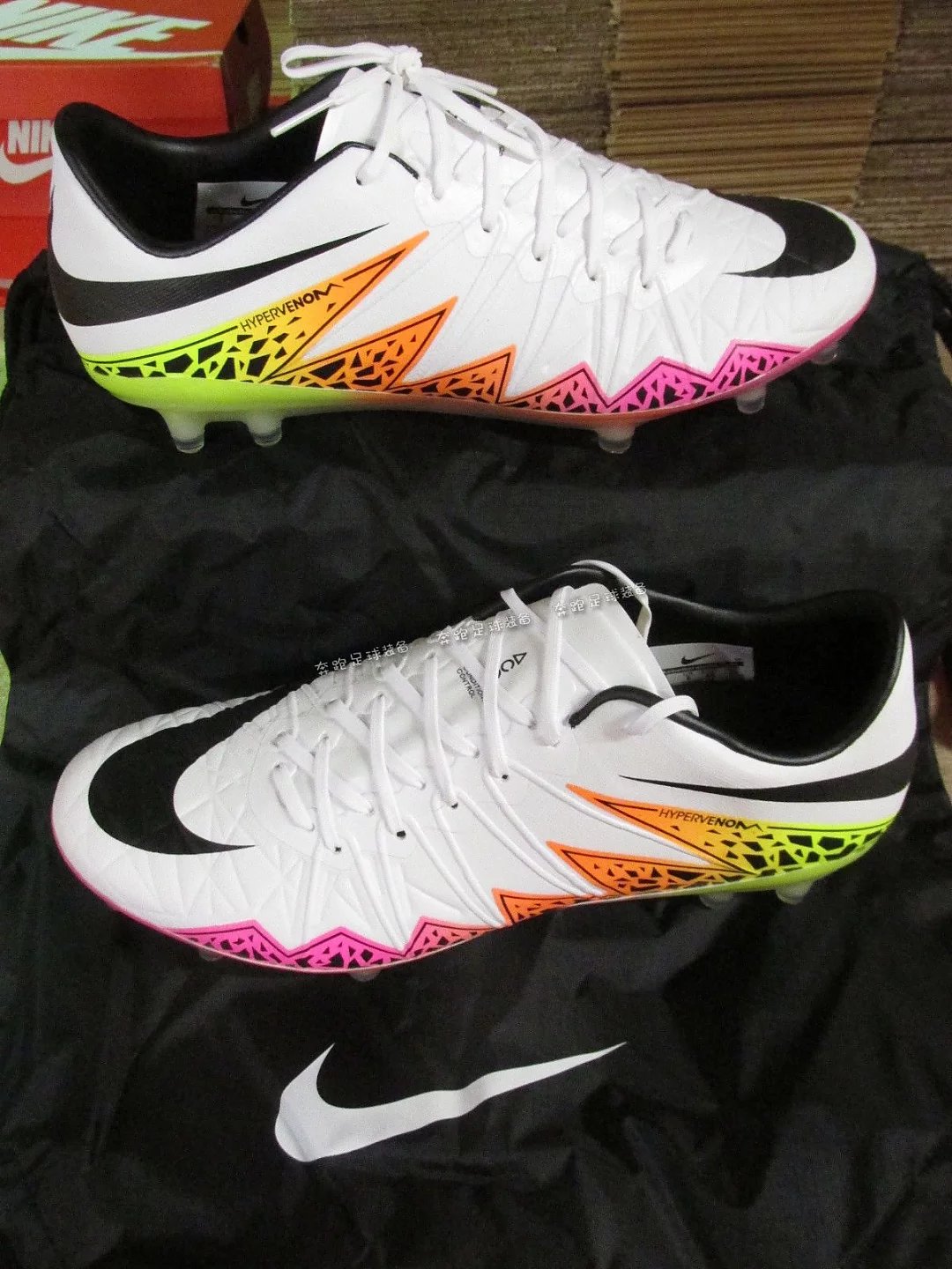 现货 耐克 Hypervenom Phinish FG毒蜂2 毒锋 代彩虹色749901-108