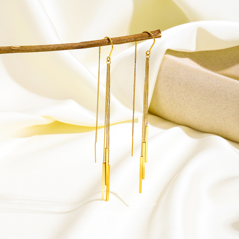 Korean Style Simple New Design Chain Tassel Geometric Long Earrings Fashionable Stylish Titanium Steel Earrings