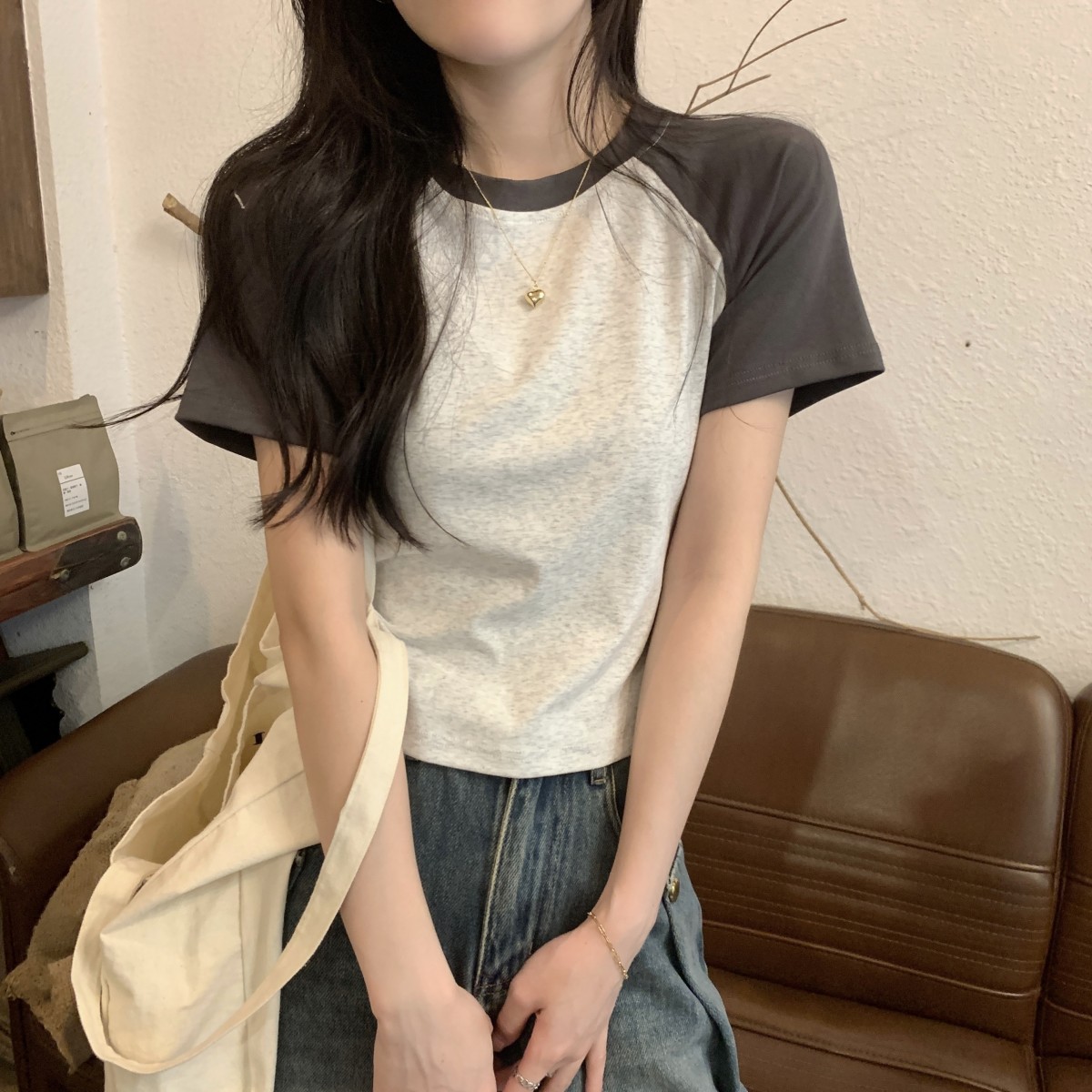 Irregular Raglan Sleeve T-Shirt for Women 2025 Summer New Short Style Slimming Look Short-Sleeved Design Student Top