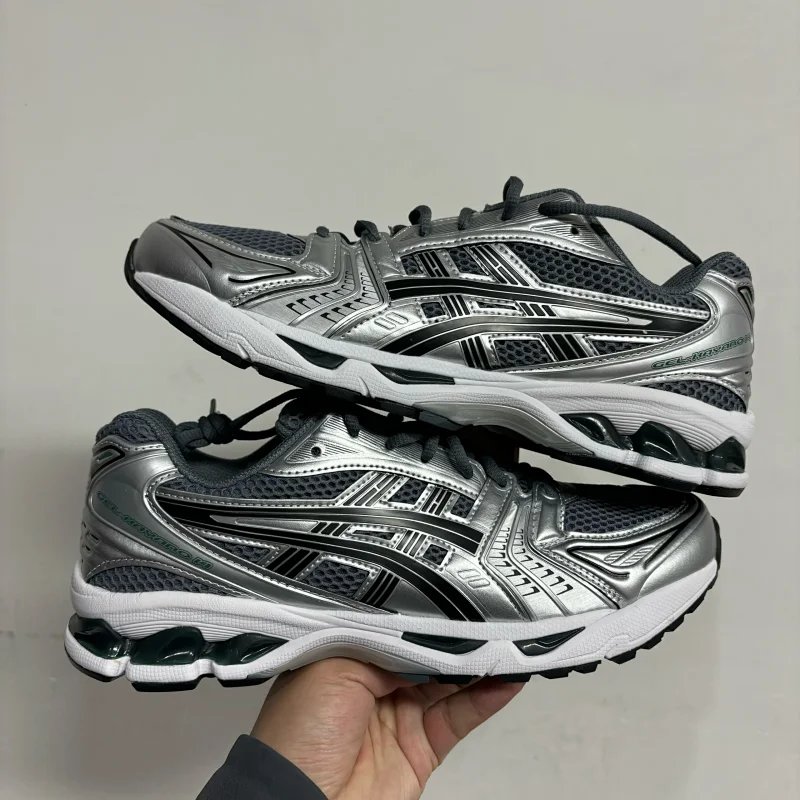 ASICS GEL-NIMBUS 26