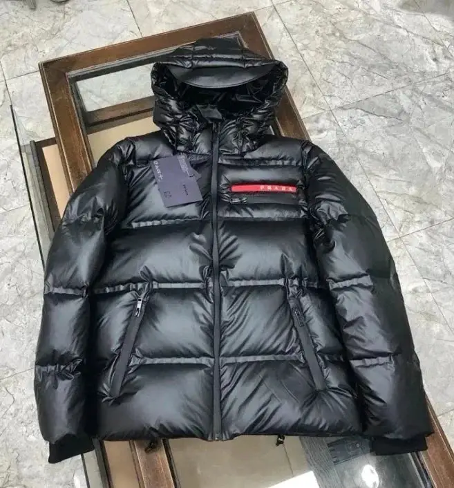 P's = hooded down jacket
