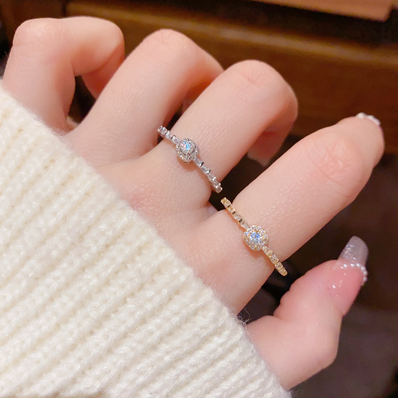 Niche Exquisite Fashion Versatile Full Diamond Small Square Open Ring with a Light Luxury, Simple, High-End Feel and Super Sparkling Index Finger Ring