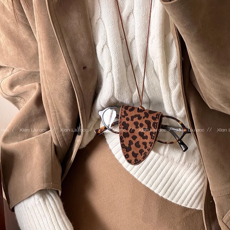 Leopard Print Leather Triangle Glasses Bag Leather Rope Necklace Retro Maillard Sweater Chain European and American Style Necklace