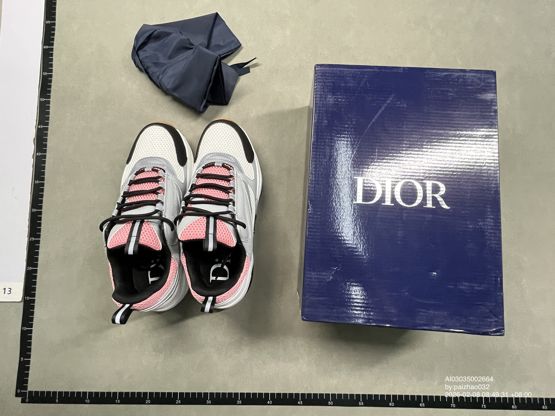 Dior B22 Men's and Women's Sports Casual Shoes Grey/Pink/White QC