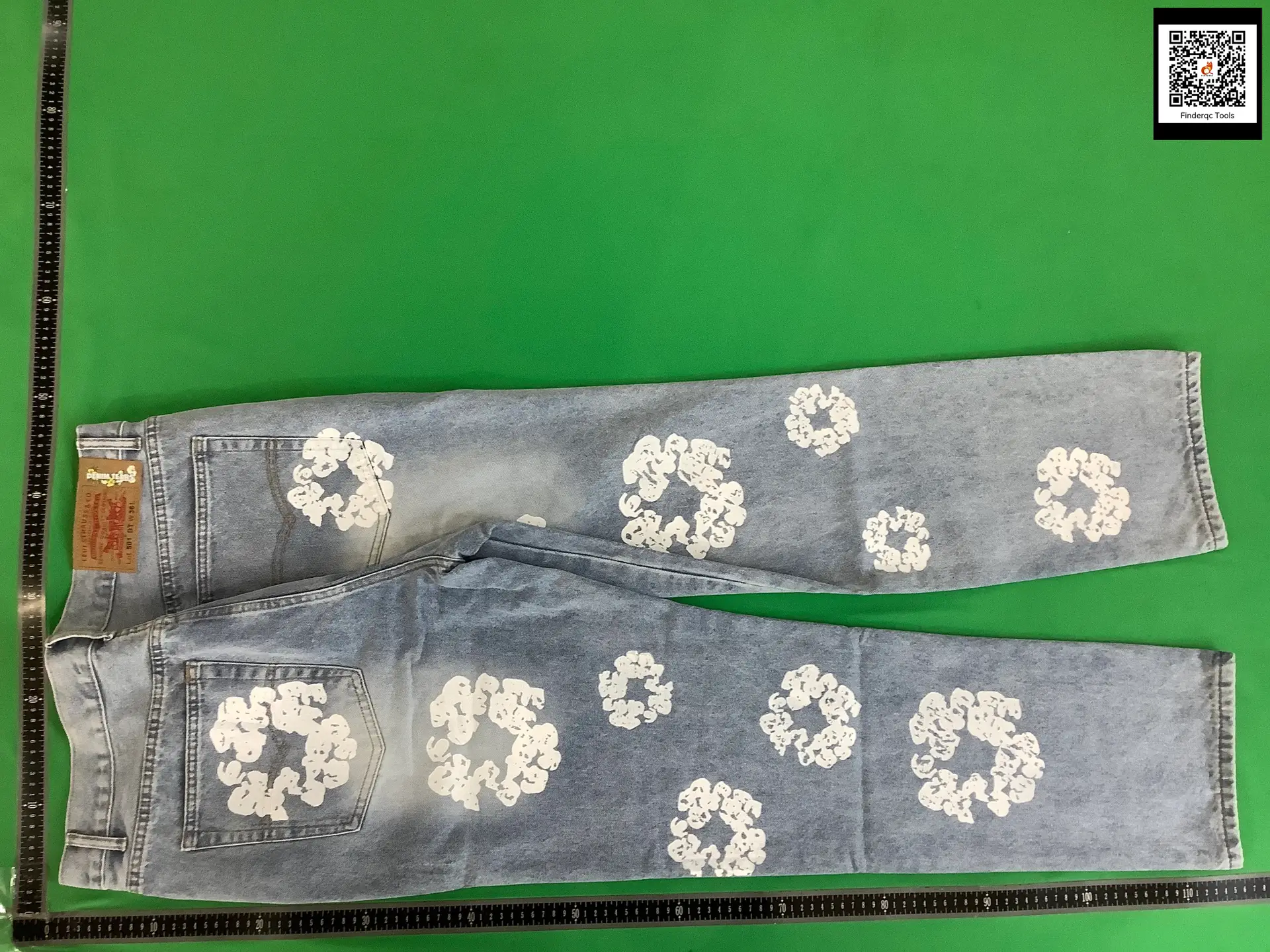 Levi Strauss & Co. Jeans Light Wash with White Print
