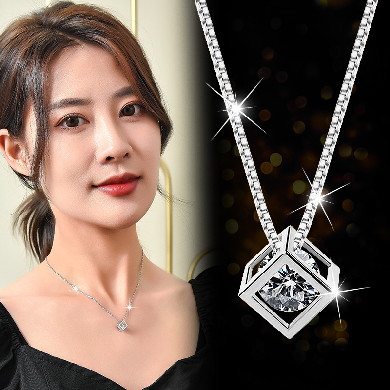 Fashionable Personalized Necklace for Women 925 Silver Clavicle Chain Chain Rubik's Cube Zircon Pendant Elegant Korean Style Jewelry Wholesale